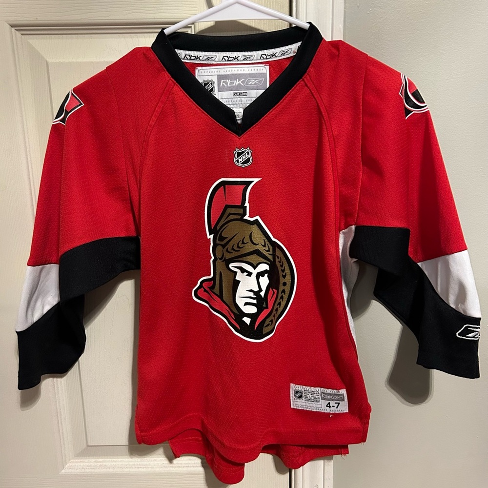 Youth official NHL Ottawa Senators Jersey.